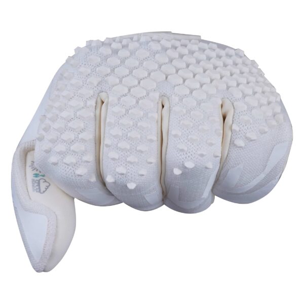 Premium Pro White Soccer Goalkeeper Gloves in Bulk premium pro white soccer goalkeeper Punch gloves with high-grip latex palm